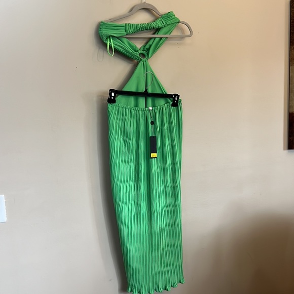 Gianni Bini Sophie Plisse Halter Neck Sheath Dress - Picture 8 of 16